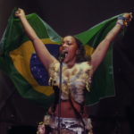 A reviravolta nada devastadora de Rachel Chinouriri no Brasil