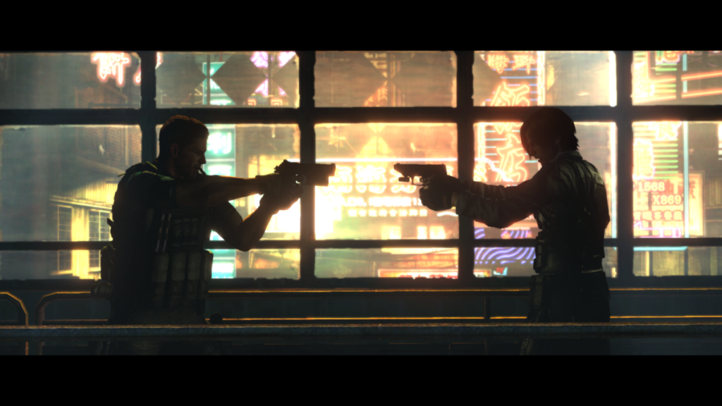 Cena do jogo Resident Evil 6. Chris (à esquerda) e Leon (à direita) se encaram, com pistolas levantadas um para o outro. Vemos apenas a silhueta dos dois personagens. Chris veste um colete militar e Leon usa uma camisa. Os dois estão numa plataforma metálica e atrás deles, uma janela grande mostra uma série de letreiros em neon com caracteres chineses.