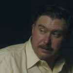 Em Devil in Disguise, a violência implícita e duradoura de John Wayne Gacy